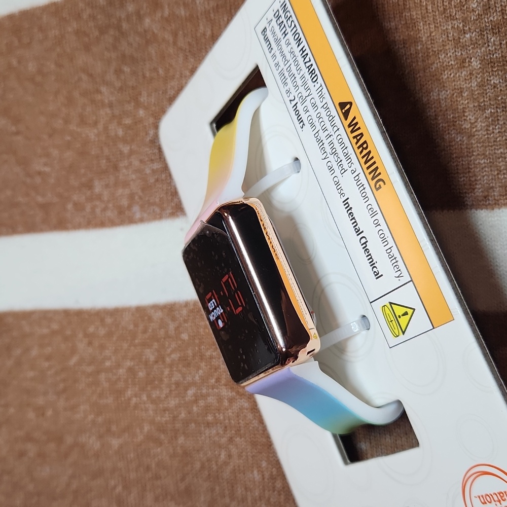 LED Touch screen Watch - Picture 4 of 5